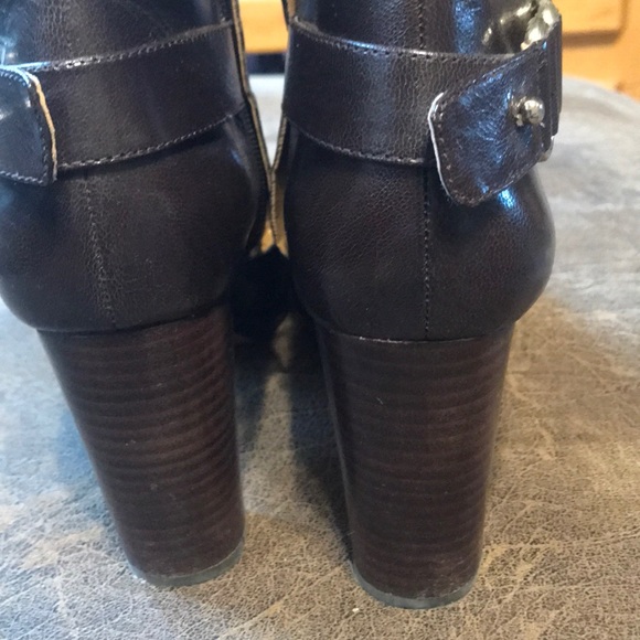 Worn once! Nine West Brown Platform Booties, 8M - Picture 7 of 8